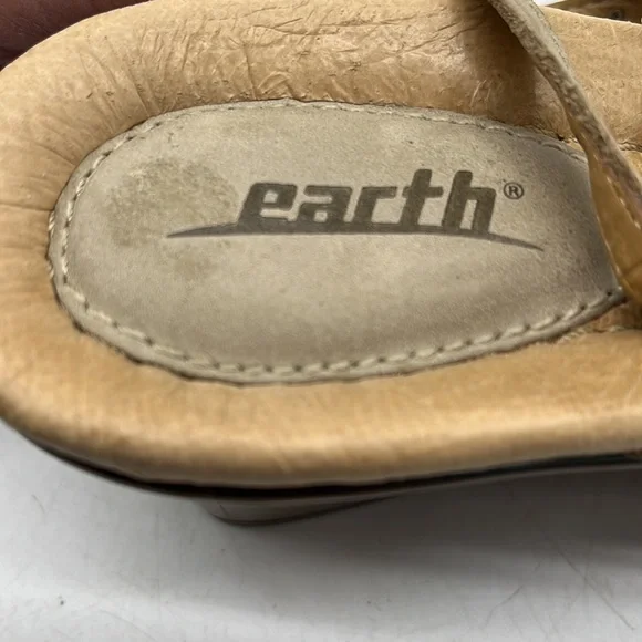 Earth Rosetta Tan Leather Cut Out Wedge Sandals Size 8.5. MCW2775E - Picture 7 of 8